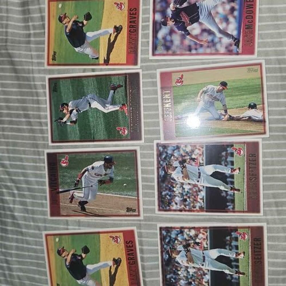 1997 Topps Cleveland Indians Baseball Card Lot - Manny Ramirez, Jeff Kent, Kenny